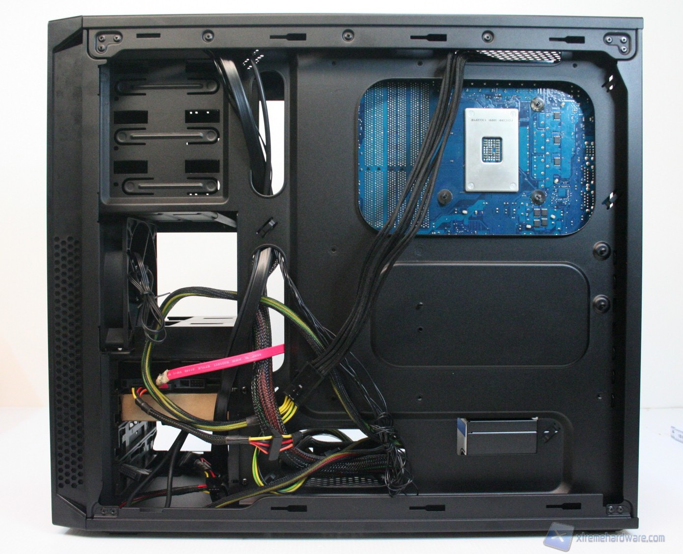 00003 CORSAIR 200R